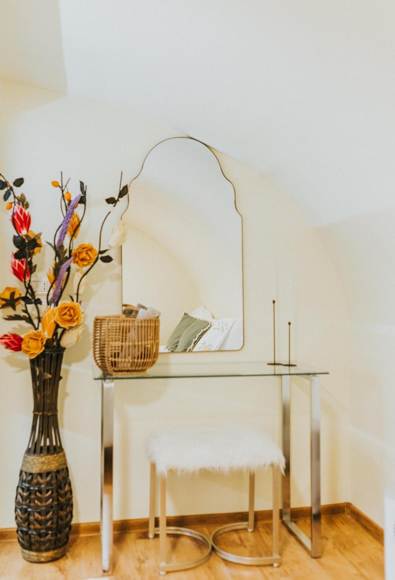 Locart -Cozy Downtown Apartment, Near Black Church With Free Wi-Fi Brașov Exterior foto